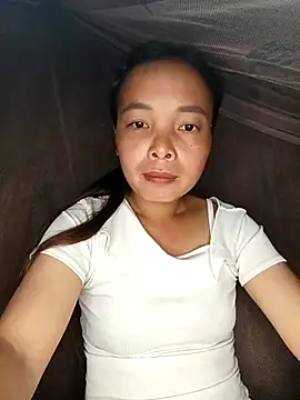 Nguyet2k4 online show from October 14, 2025, 6:03 am