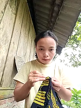 Nguyet2k4 online show from November 10, 2025, 1:04 am