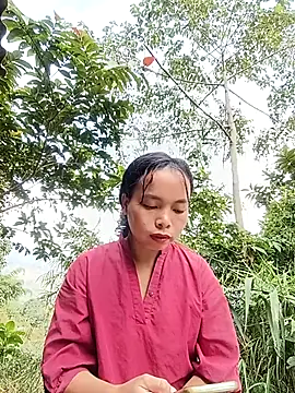 Nguyet2k4 online show from November 23, 2025, 1:49 am