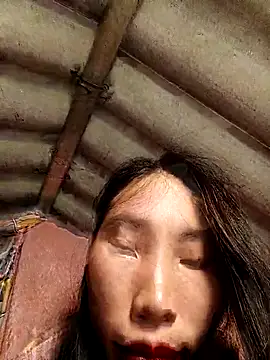 -Kem-01 online show from November 1, 2025, 3:47 pm