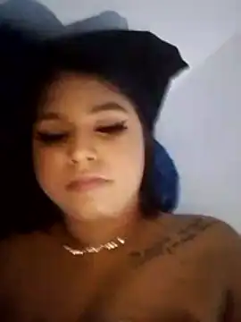 Snapshot of angie_hott chatting on December 14, 2025, 9:41 pm angie hott online show from December 14, 2025, 9:41 pm