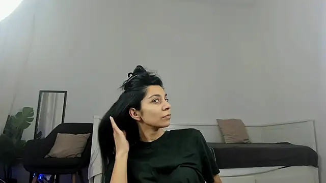 ReneeVoss online show from March 3, 2026, 3:45 am