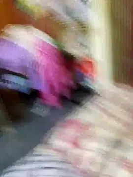 Snapshot of svk_05 chatting on October 24, 2025, 5:53 pm svk 05 online show from October 24, 2025, 5:53 pm