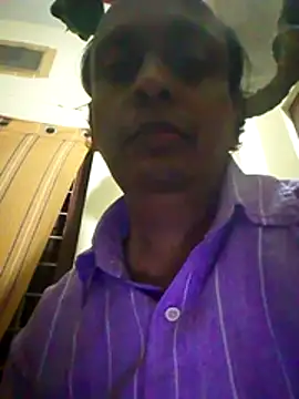 Snapshot of svk_05 chatting on November 3, 2025, 1:12 pm svk 05 online show from November 3, 2025, 1:12 pm