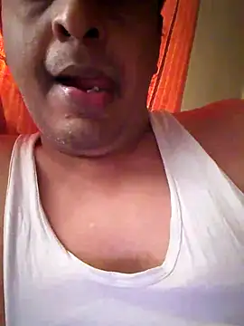 Snapshot of svk_05 chatting on November 17, 2025, 7:14 am svk 05 online show from November 17, 2025, 7:14 am