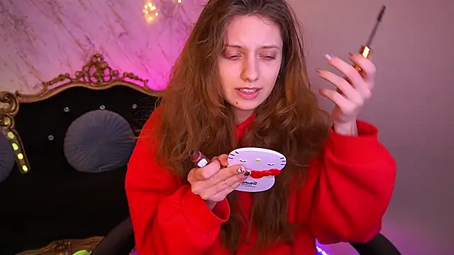 Snapshot of CuteeFoxy chatting on January 11, 2026, 2:22 pm CuteeFoxy online show from January 11, 2026, 2:22 pm