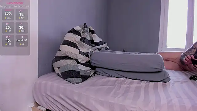 Snapshot of skyisland666 chatting on October 27, 2025, 2:37 am skyisland666 online show from October 27, 2025, 2:37 am