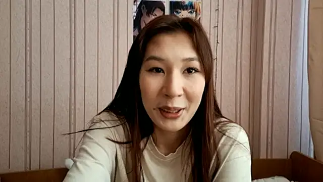 Snapshot of RegineBreyfogle chatting on October 22, 2025, 10:15 am RegineBreyfogle online show from October 22, 2025, 10:15 am