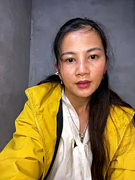 Miss-World00 online show from December 13, 2025, 9:20 pm