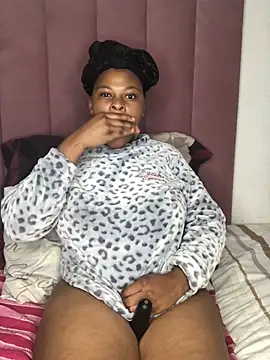 Bubbles156 online show from April 16, 2026, 4:24 am