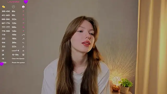 Snapshot of Erosyne chatting on February 5, 2026, 5:28 pm Erosyne online show from February 5, 2026, 5:28 pm