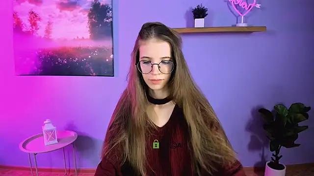 lulu fly  online show from November 17, 2025, 7:30 pm