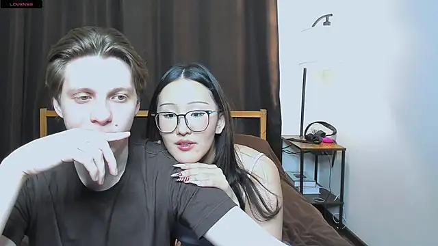 Blossomandbee online show from January 7, 2026, 11:29 pm