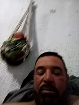 Snapshot of Motoboy100 chatting on November 30, 2025, 6:17 am Motoboy100 online show from November 30, 2025, 6:17 am