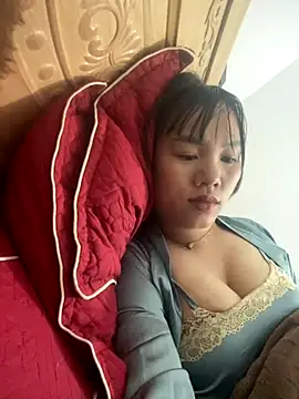 Snapshot of hanaa-show chatting on October 31, 2025, 2:40 pm hanaa-show online show from October 31, 2025, 2:40 pm