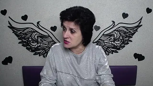 Snapshot of KseniaBurlesk chatting on October 16, 2025, 11:33 am KseniaBurlesk online show from October 16, 2025, 11:33 am
