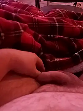 Snapshot of dadou85h chatting on January 11, 2026, 11:10 pm dadou85h online show from January 11, 2026, 11:10 pm