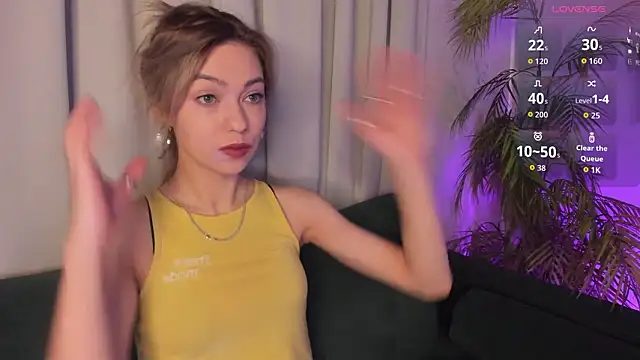 Snapshot of AlysiaSun_ chatting on March 3, 2026, 2:39 am AlysiaSun online show from March 3, 2026, 2:39 am