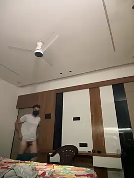 Snapshot of Notme_09 chatting on March 17, 2026, 7:28 pm Notme 09 online show from March 17, 2026, 7:28 pm