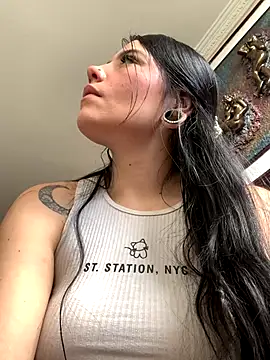 Snapshot of Sofi_torre chatting on October 15, 2025, 6:41 pm Sofi torre online show from October 15, 2025, 6:41 pm