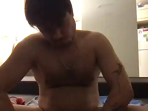 dicsucerboy77 online show from May 23, 2026, 11:31 pm
