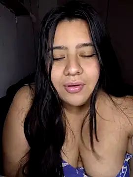 Snapshot of Bonitamex18 chatting on October 15, 2025, 5:07 am Bonitamex18 online show from October 15, 2025, 5:07 am