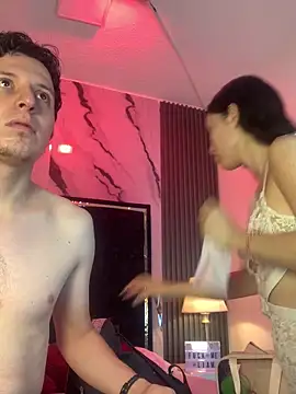 Snapshot of SsexCouplee chatting on March 4, 2026, 11:27 am SsexCouplee online show from March 4, 2026, 11:27 am