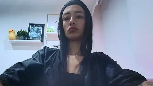 Snapshot of _TiniWild chatting on December 1, 2025, 2:27 am TiniWild online show from December 1, 2025, 2:27 am