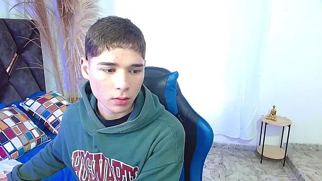 Mattass18 online show from November 19, 2025, 2:17 pm