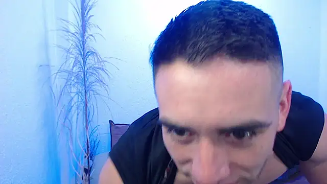 Snapshot of Ethan_Blaze chatting on October 16, 2025, 11:55 am Ethan Blaze online show from October 16, 2025, 11:55 am