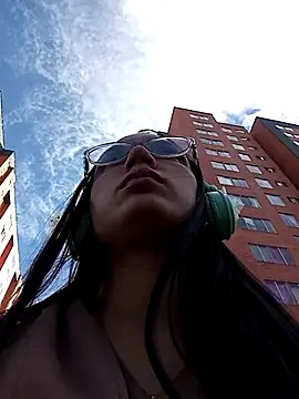 Arianaa Toro online show from November 13, 2025, 12:48 pm