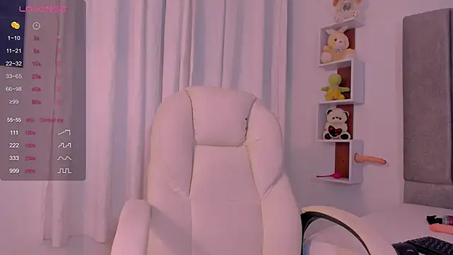 Miaa Star1 online show from October 20, 2025, 1:11 pm