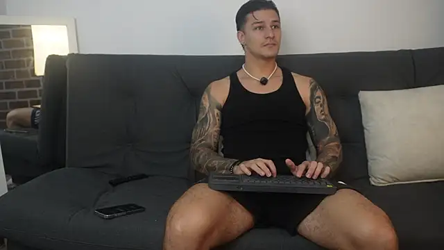 Snapshot of Dominick_walker chatting on January 13, 2026, 3:50 pm Dominick walker online show from January 13, 2026, 3:50 pm