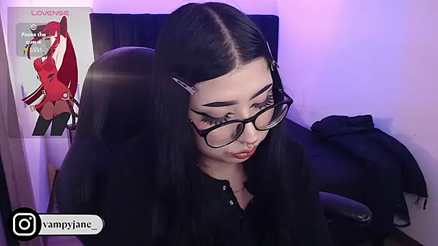 Snapshot of VamppyJane chatting on January 7, 2026, 12:46 am VamppyJane online show from January 7, 2026, 12:46 am