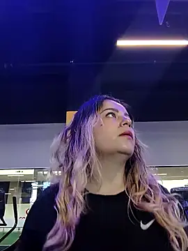 Snapshot of Sweet_Bella_Valery chatting on February 20, 2026, 8:09 pm Sweet Bella Valery online show from February 20, 2026, 8:09 pm