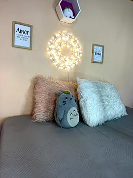 Snapshot of Meggie_ chatting on November 5, 2025, 11:16 pm Meggie online show from November 5, 2025, 11:16 pm