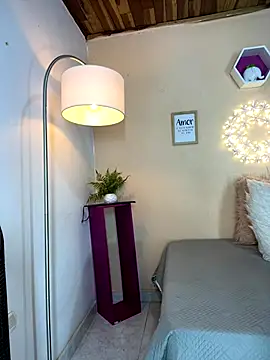 Snapshot of Meggie_ chatting on November 6, 2025, 11:04 pm Meggie online show from November 6, 2025, 11:04 pm