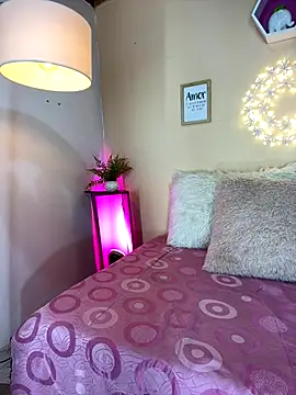 Snapshot of Meggie_ chatting on November 12, 2025, 11:14 pm Meggie online show from November 12, 2025, 11:14 pm