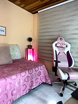 Snapshot of Meggie_ chatting on November 21, 2025, 11:14 pm Meggie online show from November 21, 2025, 11:14 pm