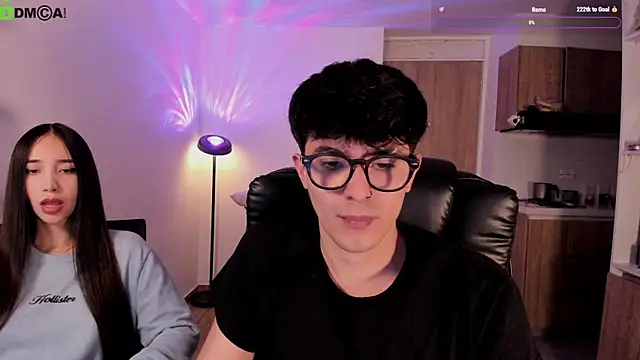 Mikeyvioleta  online show from May 18, 2026, 12:11 pm