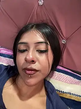 Snapshot of Alicia_Sanz chatting on October 16, 2025, 3:13 pm Alicia Sanz online show from October 16, 2025, 3:13 pm