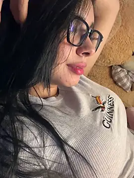 MiaSofia   online show from November 20, 2025, 8:25 am