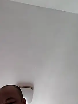 Snapshot of caige8888 chatting on October 19, 2025, 5:30 am caige8888 online show from October 19, 2025, 5:30 am