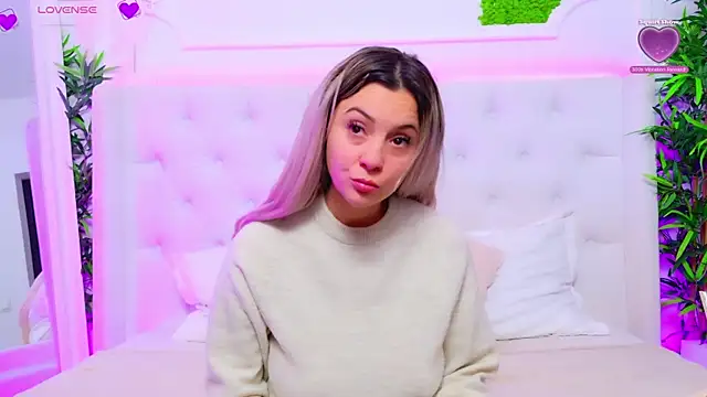 Snapshot of AriannaSins chatting on January 13, 2026, 2:22 pm AriannaSins online show from January 13, 2026, 2:22 pm