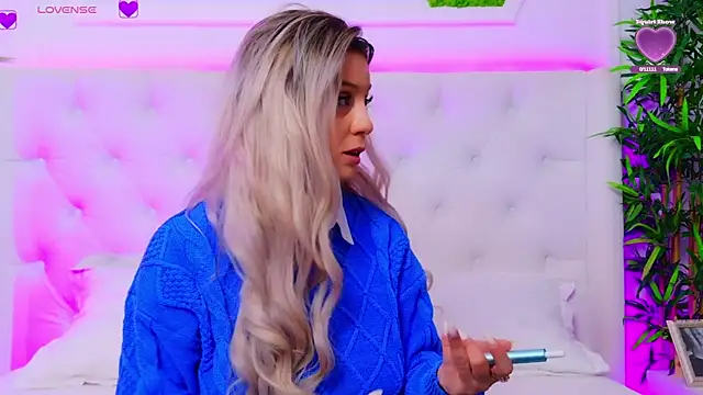 Snapshot of AriannaSins chatting on January 14, 2026, 1:39 pm AriannaSins online show from January 14, 2026, 1:39 pm