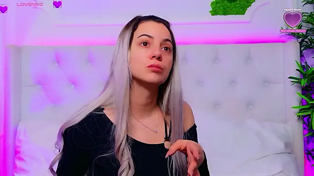 Snapshot of AriannaSins chatting on February 11, 2026, 1:16 pm AriannaSins online show from February 11, 2026, 1:16 pm