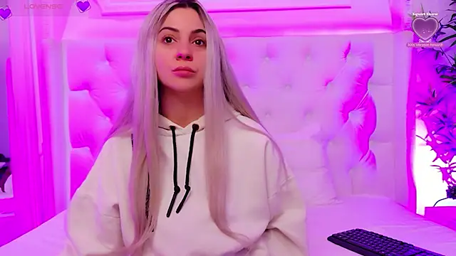 AriannaSins online show from April 2, 2026, 12:25 pm