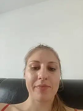 Snapshot of SandyCassie chatting on June 24, 2026, 7:07 am SandyCassie online show from June 24, 2026, 7:07 am