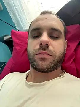 AndyLynn online show from November 6, 2025, 8:37 am