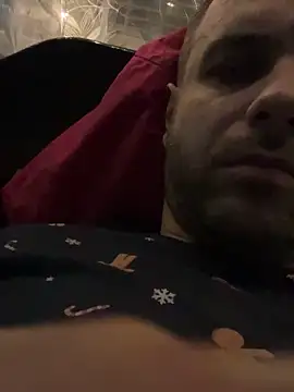 AndyLynn online show from November 21, 2025, 7:01 pm